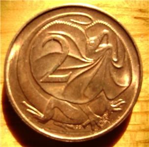 1966 2 Cent Australian Frilled Neck Dragon Lizard Coin UNC