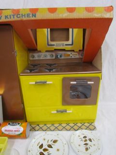 1950s Gabriels Princess Play Toy Kitchen Stove Refrigerator Color Tin