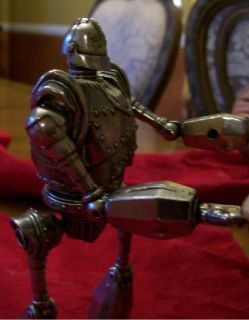 Ultimate Iron Giant Real Metal Robot Figure Doll Eyes Amazing Plaque