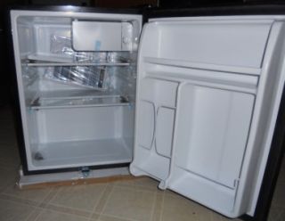 New Frigidaire 2 5 Cubic Foot Compact Black Mini Refrigerator w Lock