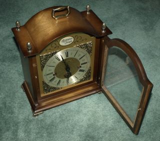  Tempus Fugit Bulova Mantel Clock