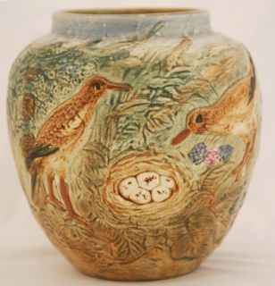 Weller Glendale 8 25 Bulbous Vase Terns with Nest Mint