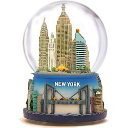 New York City Statue of Liberty Musical Snow Globe ZZ WG057