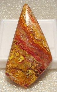 Gorgeous Red Line Very RARE Gem of Golden Flame Opal
