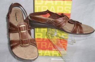 Womens Sandals 9 5 M BareTraps Indeed Brown New