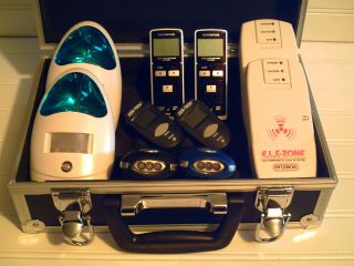 COUPLEs GHOST HUNTING EQUIPMENT KIT 2 OF EVERY DEVICE ALL IN 1 HANDY