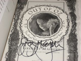 Out of oz Signed by Gregory Maguire 2011 Hardcover 1st 1st 0060548940