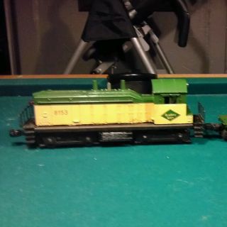 Lionel 8153 NW 2 Reading Switcher with Caboose 6420