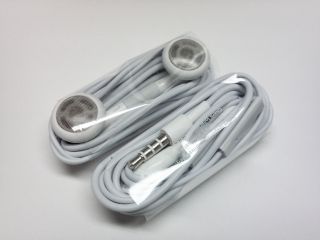 Set of 2   New Replacement Wired Headsets for Apple iPhone, iPod, and