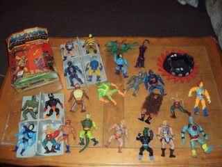 VINTAGE HEMAN COLLECTION FIGURES AND VEHICLES MADE IN THE 80S MATTEL