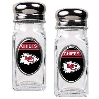 Kansas City Chiefs NFL Salt and Pepper Shaker Set with