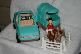 Little Tikes Miniature Horses Car and Horse Trailer