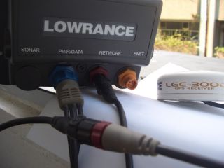 Lowrance LGC 3000 GPS Antenna Unit Red Connector