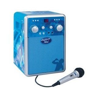 American Idol Portable CD Karaoke System   AI111 Musical