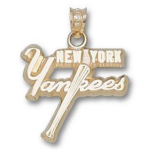 New York Yankees MLB 10K 5/8 Charm