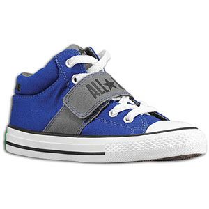 Constructed with a padded collar, classic canvas upper, rubber toe
