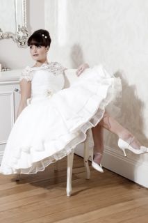 Short Lace Wedding Dress on Lace Wedding Dress In Wedding Dresses