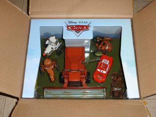 NEW Disney Pixar Cars Tractor Tipping Set w Frank the Combine DIE CAST