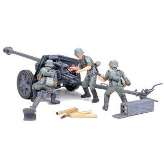 Tamiya 1/35 German 7.5cm Pak40 AT Gun TAM35047 Toys