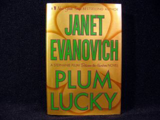 Janet Evanovich Plum Lucky Hardcover Stephanie Book 0312377630
