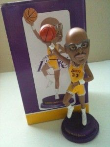 Kareem Abdul Jabbar Lakers Bobblehead Doll 11 16 12 Statue SGA Nodder