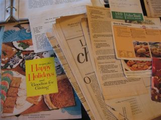 Huge Vintage Lot of Recipes Handwritten Clipped Typed Cards Notebook Binders Etc  