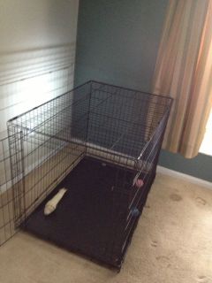 Large Dog Crate Cage with Slide Out Tray Very Good Condition Pick Up