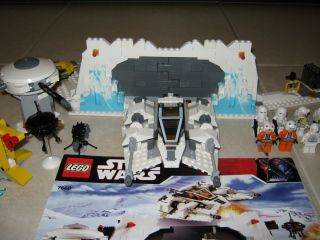 Lego Star Wars Hoth Echo Base and Snow Speeder 7666