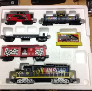 Lionel NASCAR Train Set O Scale