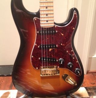 Fender American Deluxe Stratocaster Tri Burst W/ Case. 69 Custom Shop