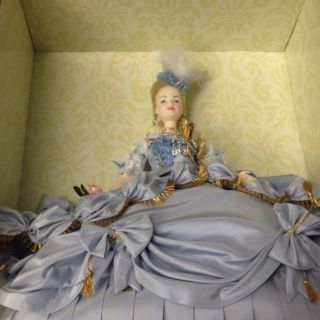 MARIE ANTOINETTE Barbie Doll RARE Collector Gold Label NRFB NEW MINT