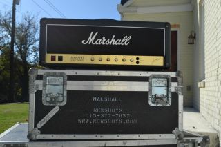 Marshall JCM 800 with Roadcase