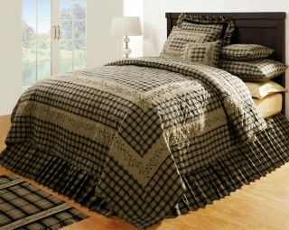 Blackberry Country Cottage Queen Quilt