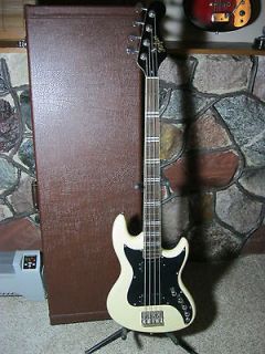 Hofner HCT 185 / CT Bass / 4 String Electric Bass / Antique White