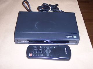 Magnavox DTV Digital to Analog Converter with Remote control TB100MW9