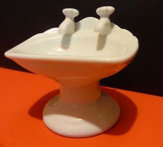 Knobler Porcelain Vintage Pedestal Sink Soap Dish White