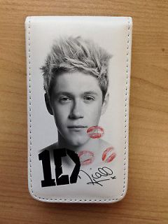 ONE DIRECTION LEATHER CASE FITS APPLE IPOD TOUCH 4TH GEN MP3 PLAYER