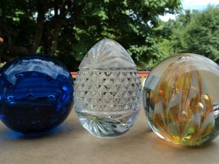 glass paperweight lot in Paperweights