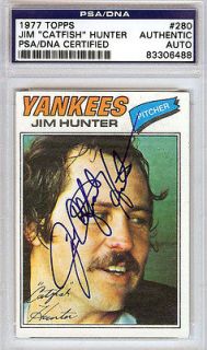 Jim Catfish Hunter Autographed Signed 1977 Topps Card PSA/DNA