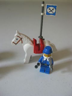LEGO Cavalry Soldier Western COWBOY and Horse Rifle Flag Binoculars