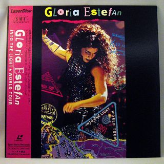 GLORIA ESTEFAN into the light world tour 1991, Get on your feet, Conga