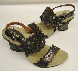 Earthies Rosarito Pewter Distressed Kid Womens heel size 8 New In