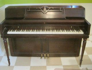 WURLITZER UPRIGHT PIANO 1960