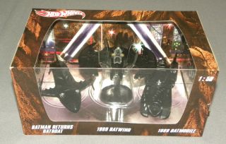 1989 Hot Wheels 3 Pack Vehicles Batmobile, Batwing, Batman Returns