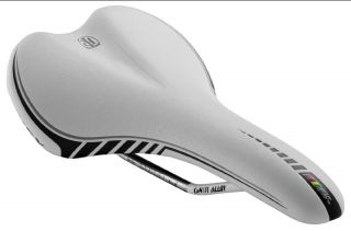 New 2012 Ritchey WCS Contrail Bike Saddle   White Part Number # 40 226