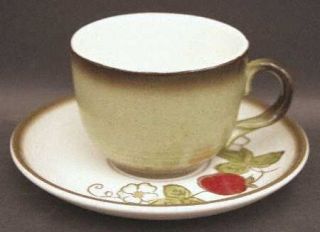 Metlox   Poppytrail   Vernon California Strawberry Flat Cup & Saucer Set, Fine C
